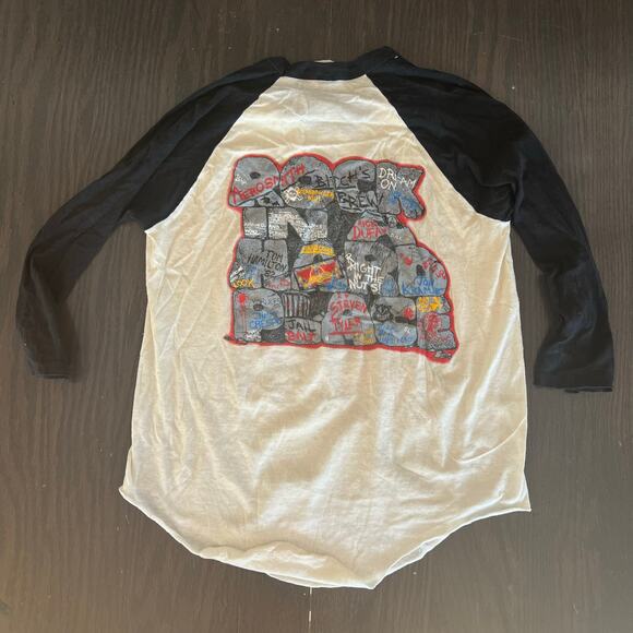 Vintage 1982 AEROSMITH ROCK IN A HARD PLACE Steven Tyler Raglan Shirt Large JL - Picture 5 of 10